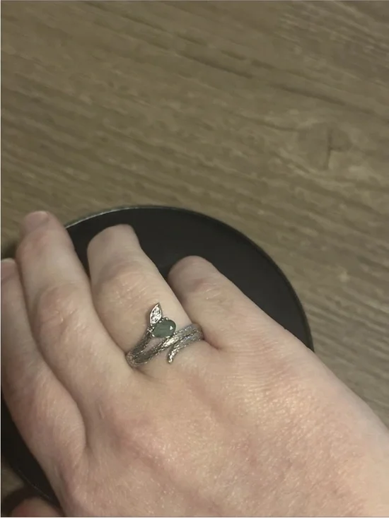 White Gold Plated Snake Wrap Ring Green Gemstone Adjustable Statement Ring - Picture 5 of 9